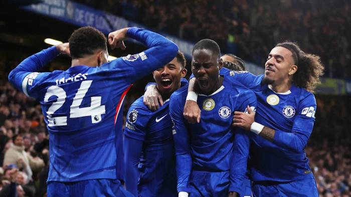 SELEBRASI CHELSEA - Pemain Chelsea merayakan gol yang dicetak oleh Trevoh Chalobah ke gawang Arsenal pada laga pekan ke-13 Liga Inggris menghadapi Arsenal di Stamford Bridge, Minggu (30/11/2025) malam WIB. (Website Chelsea - 1/12/2025)
