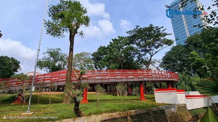 JEMBATAN PENGHUBUNG TAMAN BENDERA PUSAKA