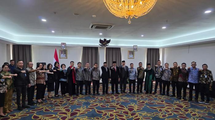 PELANTIKAN - Gubernur Sulawesi Utara (Sulut) Yulius Selvanus Komaling (YSK).LO0