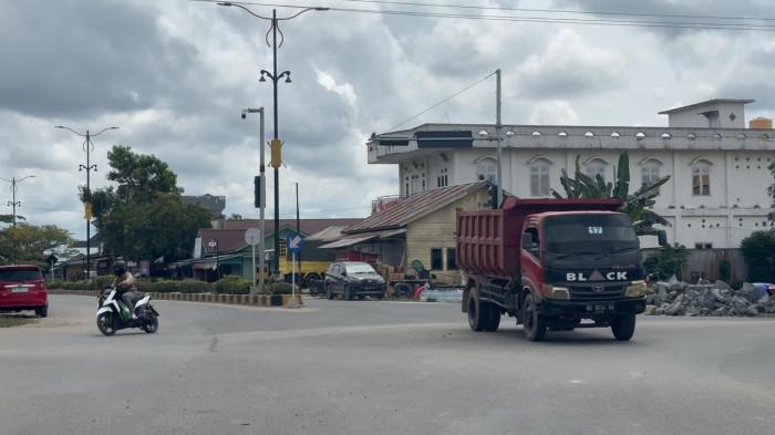 Supri‎‎ARUS MUDIK - Arus transportasi di perkotaan Malinau, Kalimantan Utara, Selasa (10/3/2026).  Pengamanan arus mudik tahun ini difokuskan pada enam titik strategis dan pengawasan rumah kosong.