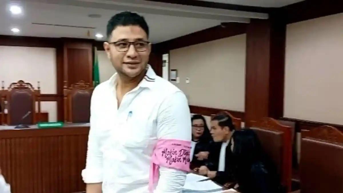 KASUS NARKOTIKA AMMAR ZONI - Aktor Ammar Zoni menyampaikan pesan melalui kuasa hukumnya agar tidak ada pihak di luar keluarga inti dan tim pengacara yang memberikan komentar terkait kasus dugaan peredaran narkotika yang menjeratnya.