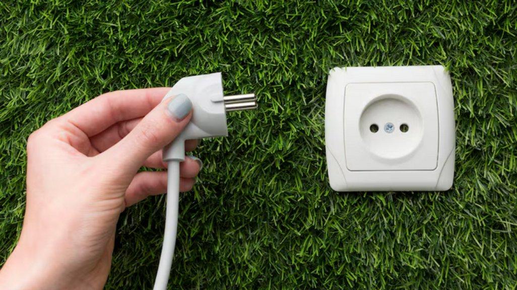 Ilustrasi Kabel dan Stop Kontak