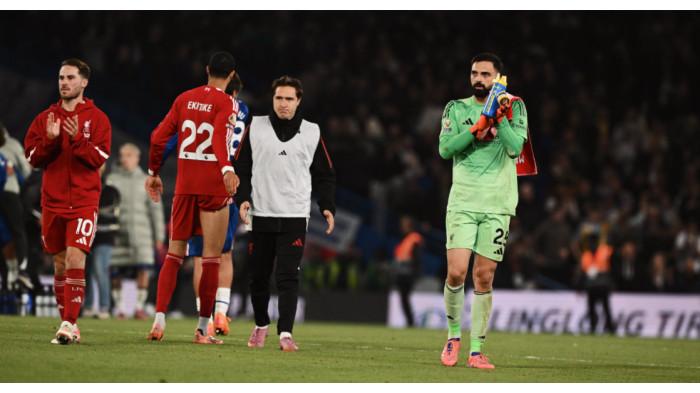 Skuad Liverpool setelah kalah dramatis melawan Chelsea di Stamford Bridge, Sabtu (4/10/2025)