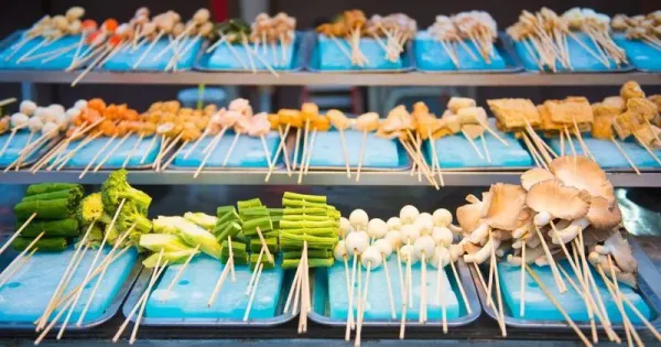 Pelanggan Patahkan Tusuk Sate, Pedagang Usul Denda Rp86 Ribu per Tusuk!