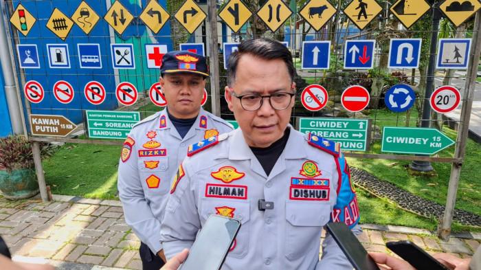 WAWANCARA - Kepala Dishub Kabupaten Bandung, Hilman Kadar saat ditemui di Kantor Dinas Perhubungan, Soreang, Kabupaten Bandung.