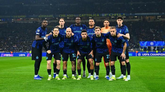 FOTO BERSAMA - Pemain Inter Milan foto bersama jelang melawan Bodo/Glimt dalam pertandingan playoff 16 besar Liga Champions di San Siro, Rabu (25/2/2206) dini hari WIB. Babak pertama laga tersebut berakhir imbang 0-0.