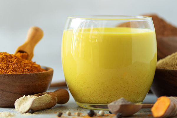 recipe for 5 natural drinks for glowing skin