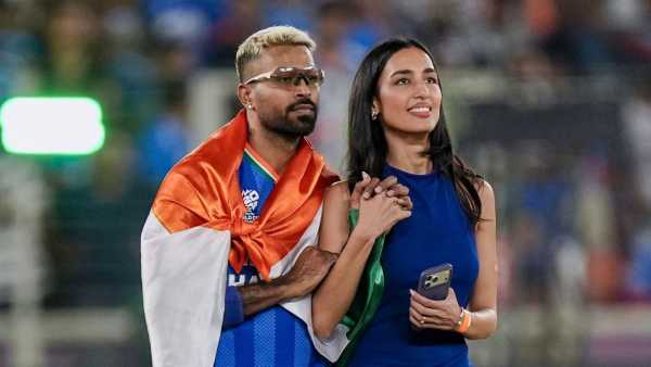 New car entered in Hardik Pandya's car collection, bought Ferrari worth so many crores