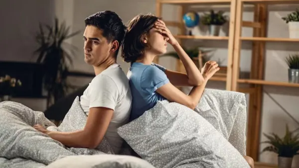 Bottling up emotions can create a growing sense of heaviness, causing people to feel increasingly on edge or exhausted. Photo: Freepik