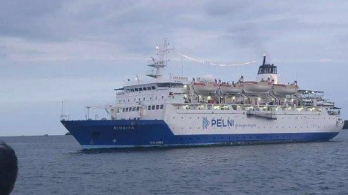 JADWAL KAPAL - Kapal PT Pelni KM Binaiya berada di perairan Pelabuhan Loktuan, Kota Bontang.