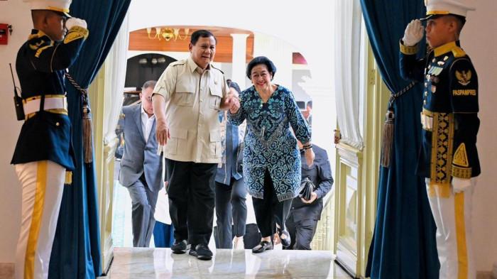 Presiden Prabowo Subianto menerima kedatangan Presiden ke-5 RI sekaligus Ketua Umum (Ketum) PDI Perjuangan (PDI-P) Megawati Soekarnoputri di Istana Kepresidenan, Jakarta, Kamis (19/3/2026) siang.
