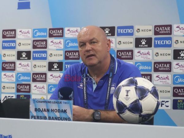 Bojan Hodak buka suara soal kunci Persib Bandung menetralkan dua bintang Borneo FC musim ini, Juan Villa dan Mariano Peralta