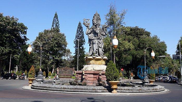 PRAKIRAAN CUACA - Patung Catur Muka, ikon Kota Denpasar, Rabu (27/2/2019).