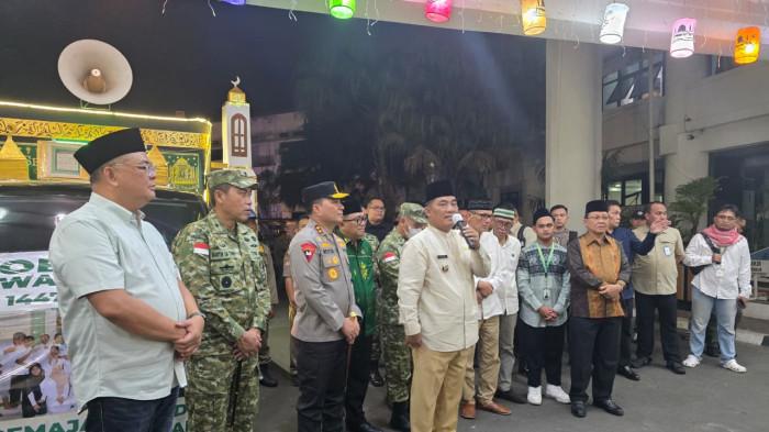 Pelepasan pawai takbiran oleh gub. Foto 3