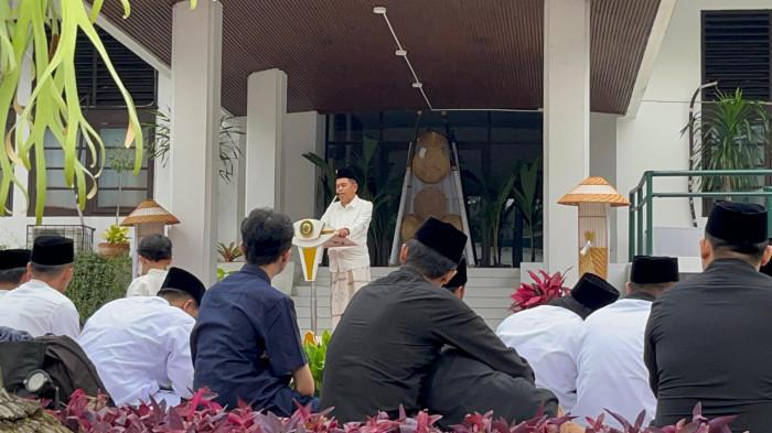 dedi mulyadi kdm salat id di gedung sate
