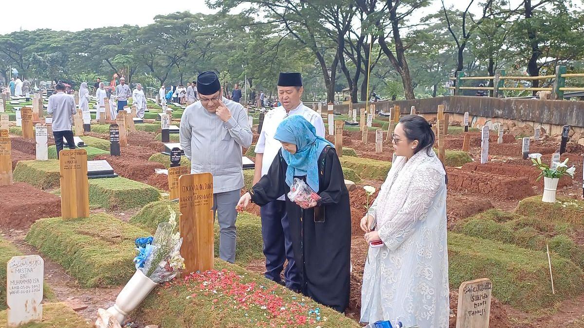 Harry Kiss dan Besbarini, berziarah ke makam sang anak yang terletak di Taman Pemakaman Umum (TPU) Tanah Kusir, Jakarta Selatan, Sabtu (21/3/2026).