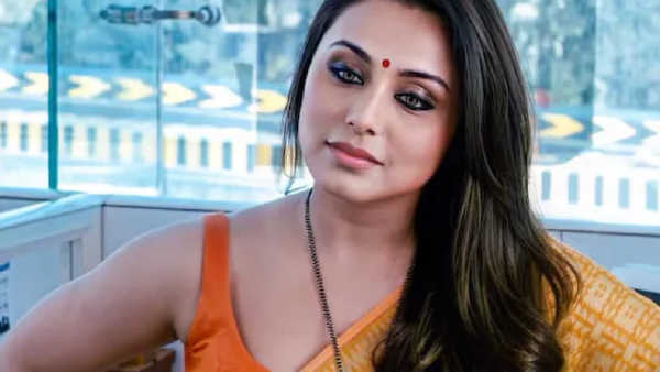 यानंतर तिने आपल्या कारकिर्दीत एकापेक्षा एक हिट चित्रपट दिले. तिने अमिताभ बच्चन शाहरुख खान सलमान खान सैफ अली खान यांसारख्या अनेक सुपरस्टार्ससोबत काम केले आहे.