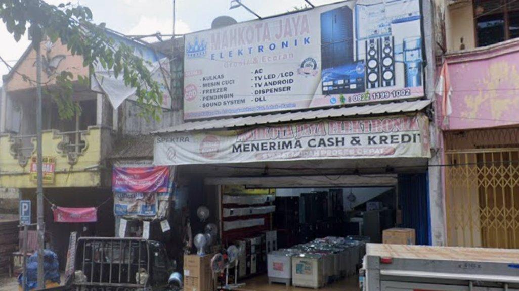 Foto Toko Mahkota Jaya Elektronik di Jl. Sunan Kalijaga No.113, Muara Ciujung Timur, Kecamatan Rangkasbitung, Kabupaten Lebak, Banten 42447, yang diambil Google Maps pada Maret 2025.