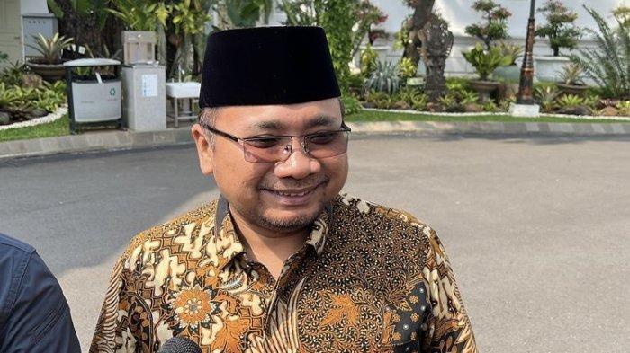 MENTERI AGAMA - Mantan Menteri Agama (Menag) Yaqut Cholil Qoumas.  KPK mencekal Yaqut ke luar negeri.