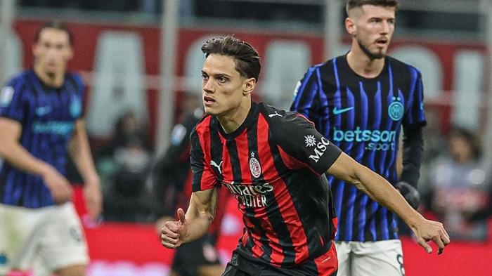 TAK MASUK TIMNAS - Penampilan Samuele Ricci pada pertandingan Liga Italia Serie A antara AC Milan vs Inter Milan,di Stadion San Siro, Senin (9/3/2026). Gelandang Rossoneri tersebut tak dilirik pelatih Gennaro Gattuso ke Timnas Italia.