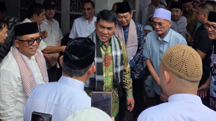 HADIR - Kehadiran Gubernur Sulawesi Utara, Yulius Selvanus Komaling (YSK),.098