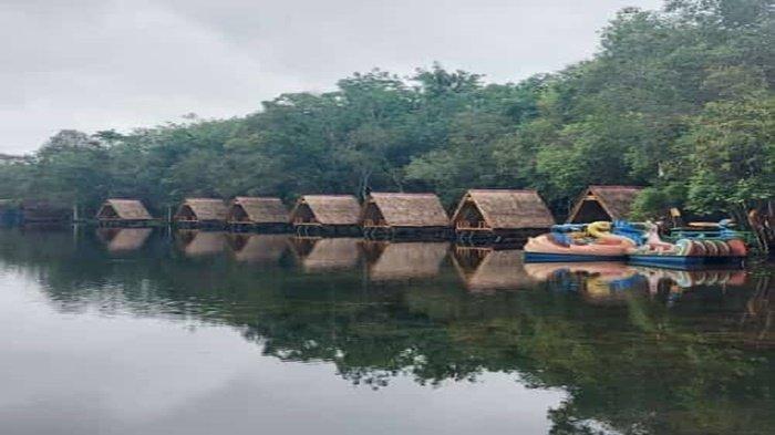 Suasana Objek Wisata Danau Shuji terletak di Desa Lembak kecamatan Lembak Kabupaten Muara Enim