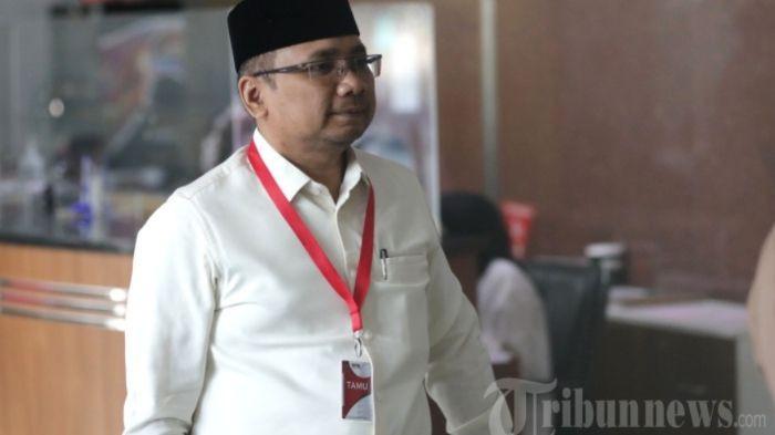 PEMERIKSAAN YAQUT CHOLIL - Mantan Menteri Agama 2020-2024 Yaqut Cholil Qoumas tiba untuk menjalani pemeriksaan di Gedung KPK, Jakarta, Senin (1/9/2025). Yaqut Cholil Qoumas kembali diperiksa KPK terkait penyelidikan dugaan korupsi pembagian kuota tambahan haji pada penyelenggaraan haji 2024.