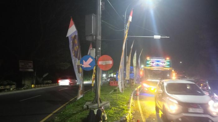 jalur gentong macet 233