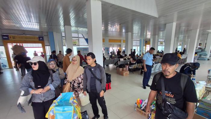 Arus mudik lebaran di Pelabuhan Tengkayu 1 24032026.jpg