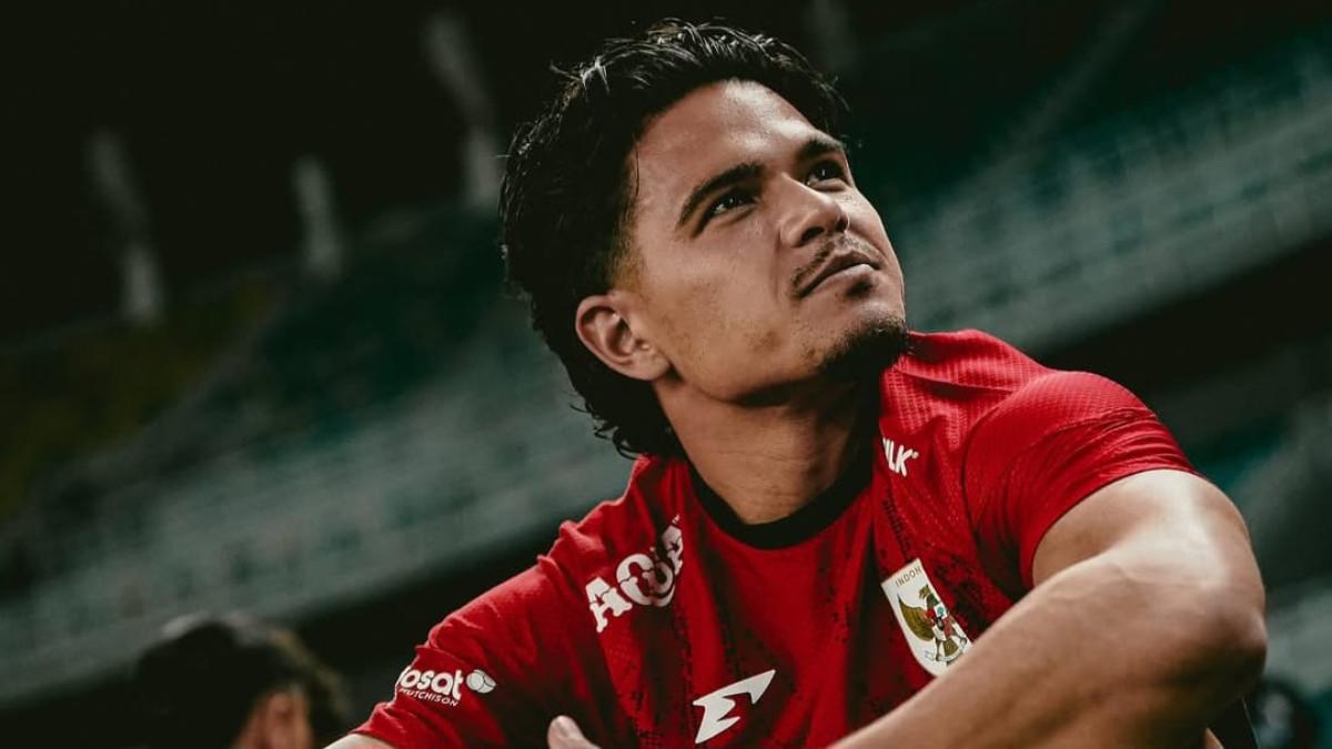 RUMOR TRANSFER - Foto Ragnar Oratmangoen berseragam Timnas Indonesia. Ragnar Oratmangoen diincar Persib Bandung, Persija Jakarta, dan Persebaya Surabaya.