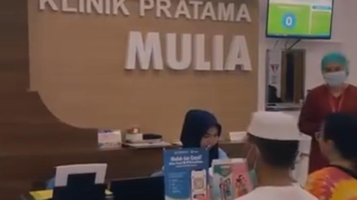 Suasana pelayanan di Klinik Pratama Mulia