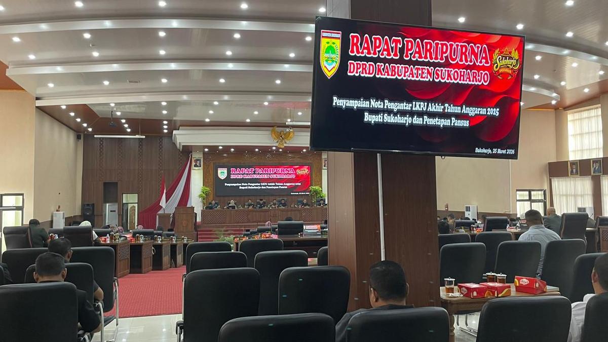 DPRD SUKOHARJO - Dewan Perwakilan Rakyat Daerah Kabupaten Sukoharjo menggelar rapat paripurna bersama Bupati Sukoharjo dengan agenda penyampaian Nota Pengantar Laporan Keterangan Pertanggungjawaban (LKPJ) Akhir Tahun Anggaran 2025 serta penetapan panitia khusus (pansus), Rabu (25/3/2026).