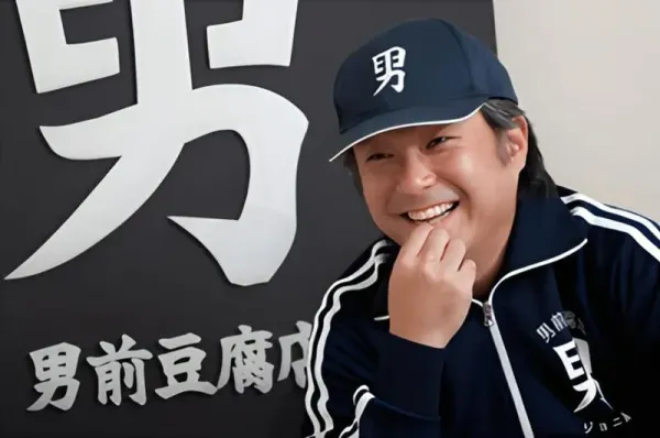 Pria Ini Ubah Tahu Jadi Produk Maskulin, Kini Omzetnya Tembus Rp 638 M!