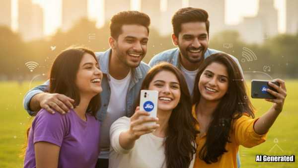 Jio's 'great' offer, 1 month free data and OTT benefits on 3 months recharge