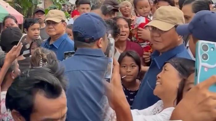 PRABOWO DI ANTARAN REL SENEN - Presiden Prabowo Subianto blusukan ke bantaran rel kereta di kawasan Senen, Jakarta Pusat pada Kamis sore (26/3/2026).
