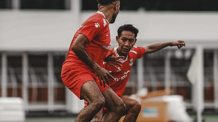 LATIHAN - Kapten muda Persib Bandung, Beckham Putra Nugraha, saat kembali memperoleh panggilan memperkuat Timnas Indonesia dalam ajang FIFA Series. (Instagram @timnasindonesia)