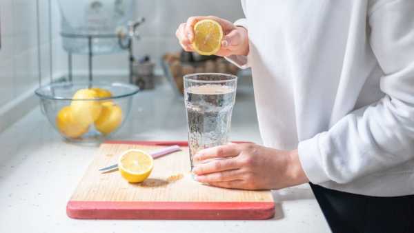 Is lemon water right for everyone in the morning on an empty stomach?