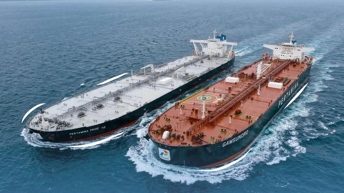 PERANG IRANG AS - Dua kapal Pertamina Indonesia masih tertahan di Selat Hormuz.