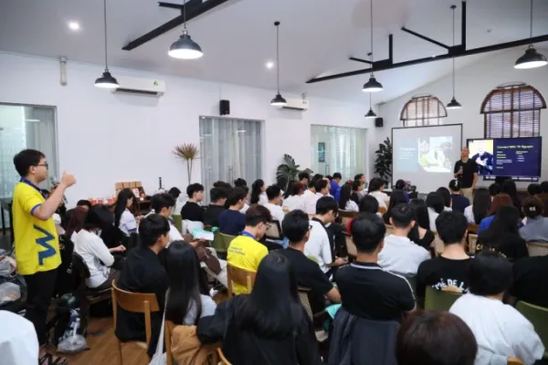 Students participating in the Level Up Conversation activity with TK Nguyen. Photo courtesy of Logitech