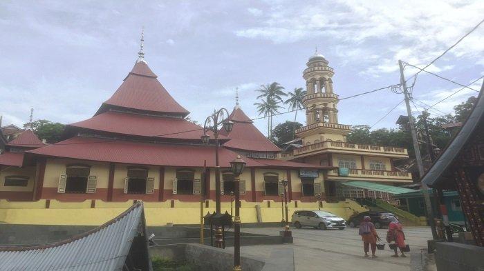 Masjid Ishlah atau yang lebih dikenal dengan Masjid Tuo Minangkabau, berada di Nagari Pariangan, Kabupaten Tanah Datar, Sumatera Barat (Sumbar).