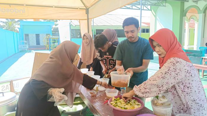 KETUPAT--Perayaan ketupat di Kelurahan Dulomo Selatan, Kota Gorontalo, Sabtu (28/3/2026).