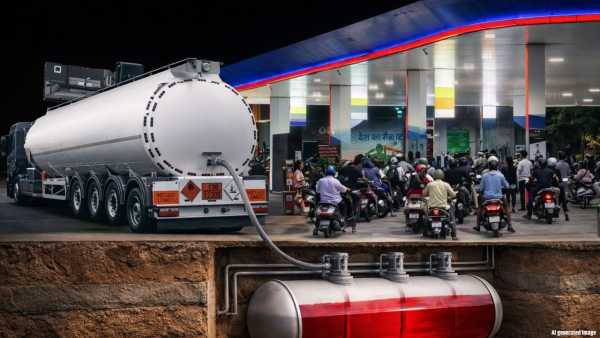 How much oil is stored under the ground of a petrol pump? Stock lasts for so many days