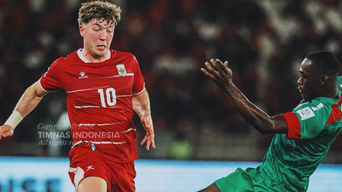 CUPLIKAN LAGA - Potret duel pemain Timnas Indonesia saat tundukkan Saint Kitts & Nevis di Stadion Gelora Bung Karno (SUGBK), Jumat (27/3/2026).
