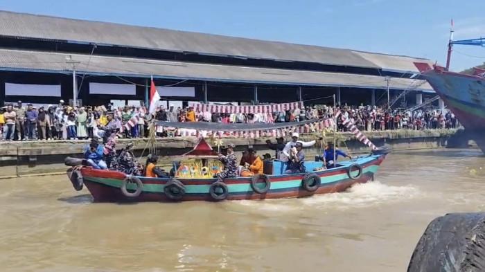 20260329_Upacara larung sesaji sedekah laut kepala kerbau di Pati_2