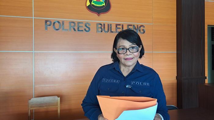 Beri keterangan - Kasi Humas Polres Buleleng, IPTU Yohana Rosalin Diaz memberikan keterangan ihwal dugaan pelecehan dan penganiayaan yang melibatkan pemilik panti asuhan di Buleleng. Minggu (29/3/2026)
