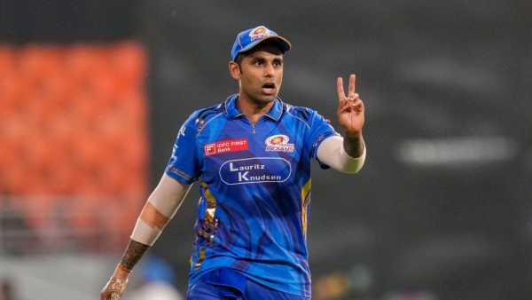 IPL 2026: Suryakumar Yadav out of playing 11, debut of 6 players, big decision of MI-KKR