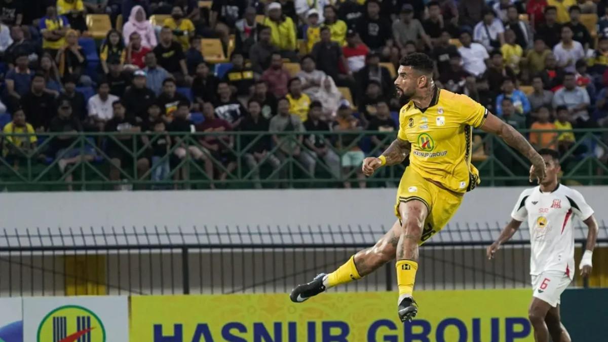 Penampilan bek asing Barito Putera, Renan Alves saat melawan Deltras Sidoarjo pada pekan ke-11 Championship Liga 2 2025/2026