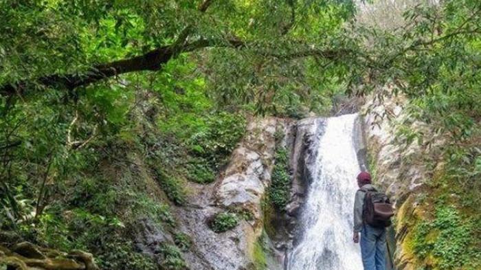 WISATA KARANGANYAR - Kedung Sriti adalah wisata air terjun di Tawangmangu, Karanganyar, Jawa Tengah. Begini sejarah Air Terjun Kedung Sriti.
