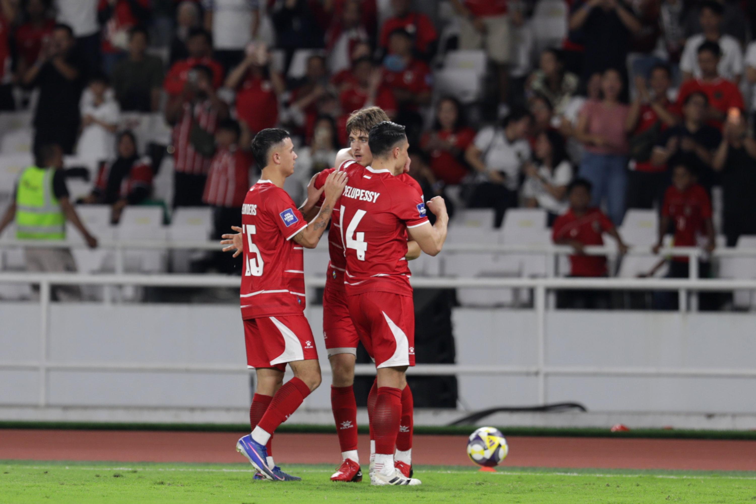Pesepak bola Timnas Indonesia Mauro Zijlstra melakukan selebrasi usai mencetak gol ke gawang Timnas St Kitts and Nevis pada laga FIFA Series di Stadion Gelora Bung Karno, Senayan, Jakarta, Jumat (27/3/2026). TRIBUNNEWS/IRWAN RISMAWAN