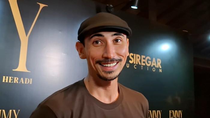 JEDAR SAKIT - Vincent Verhaag bagikan kondisi Jessica Iskandar yang sempat sakit hingga dirawat akibat terkena infeksi bakteri. Vincent Verhaag ditemui di kawasan Dharmawangsa Jakarta Selatan, Jumat (27/3/2026).